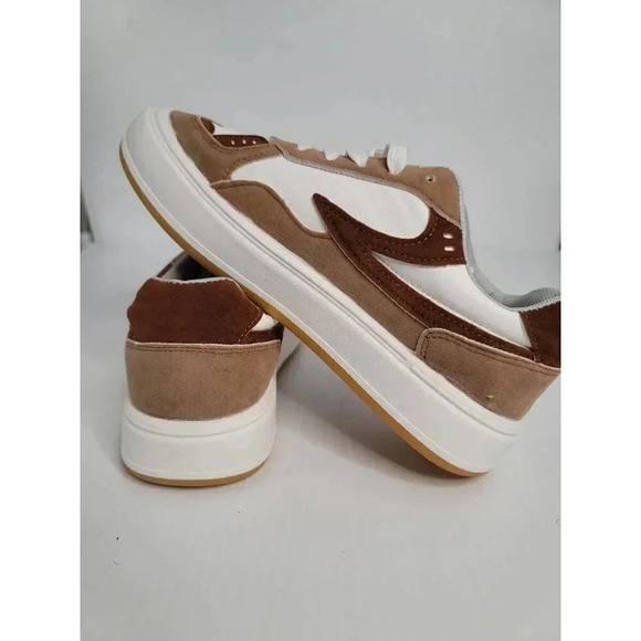 CCDB womens lace up brown white low top sneaker shoes size 7 Medium - Picture 2 of 7